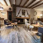 La Rencluse Hotel