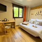 La Rencluse Hotel