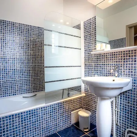 La Rencluse מלון