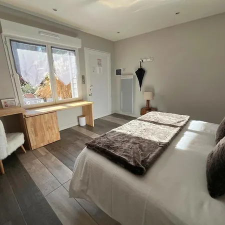 La Rencluse מלון 3*